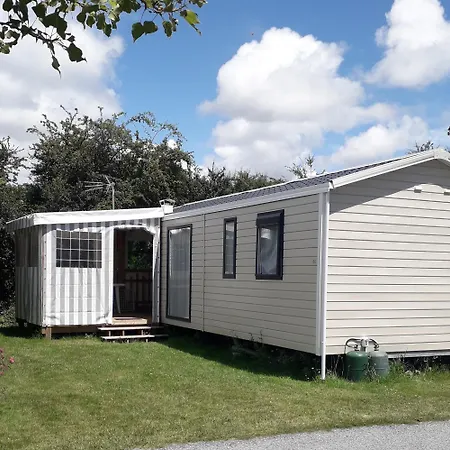 Camping De Brouel Ambon