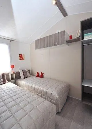 Camping De Brouel Ambon